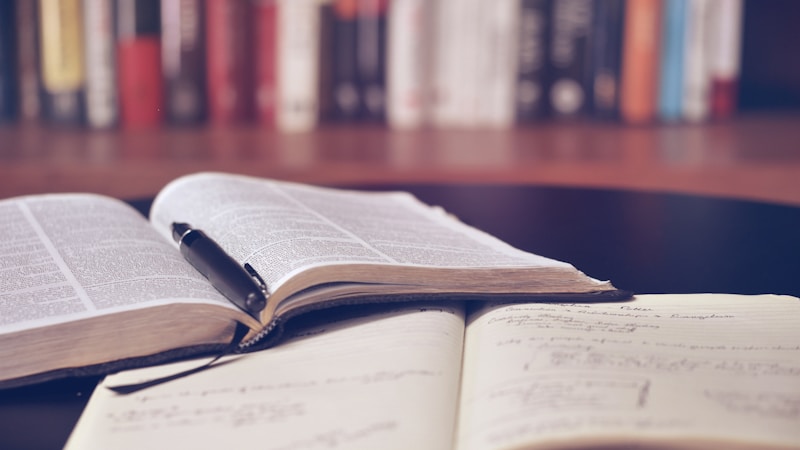 AI翻译：DeepL、Google、ChatGPT，到底哪个准？